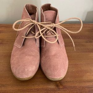 Size 6 Women’s Pink Ankle Boots